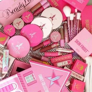 This listing is for posh live show!